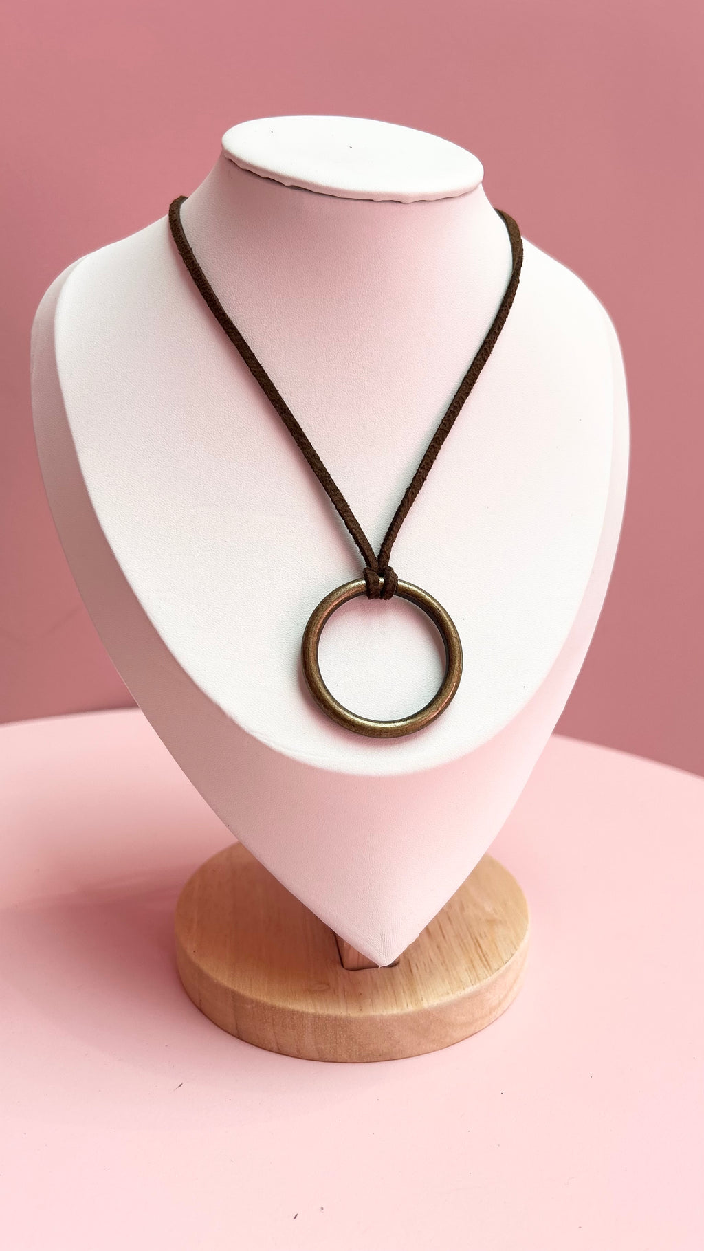 Choker Carol