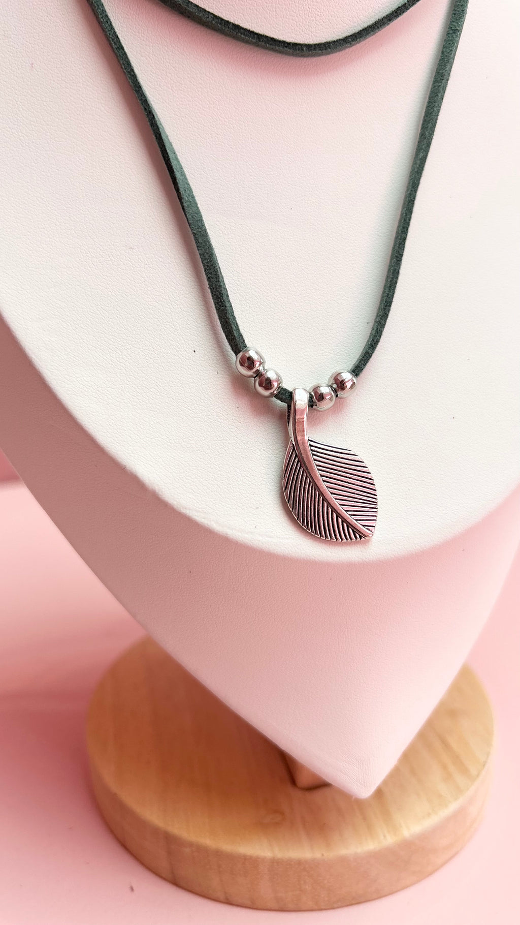 Choker Mili